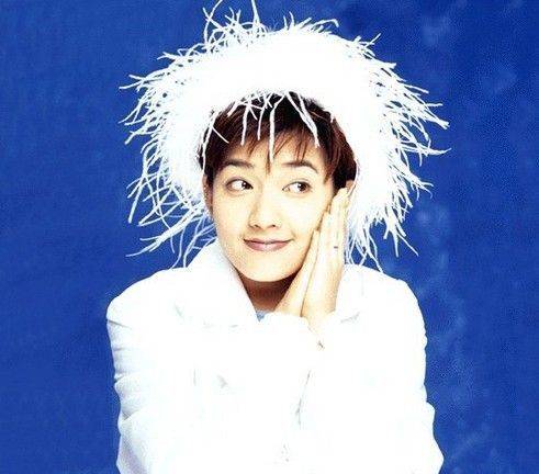 从乖乖女到"小魔女",为爱摘子宫的范晓萱,她后悔了吗?_公司