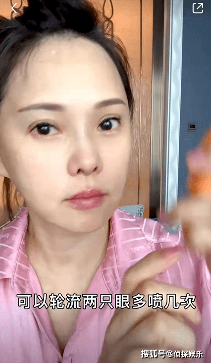 女神53岁伊能静罕见公开全素颜，皮肤白皙无皱纹，被赞充满少女感