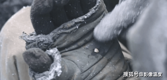 志愿军|《长津湖》志愿军吃的冻土豆好吃吗？试吃过的人都哭了！