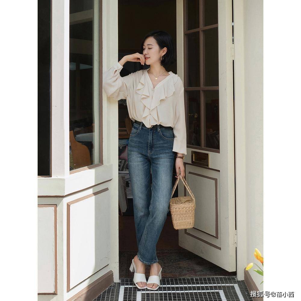 首选 职场女性多备“衬衫”，搭配阔腿裤、九分裤、半身裙，时髦又优雅