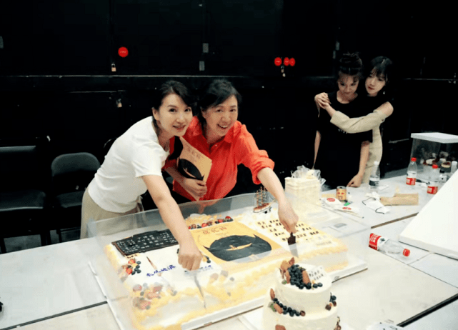 陈好 42岁陈好复出排面大！扎双马尾演少女太惊艳，不愧是中戏最美教师