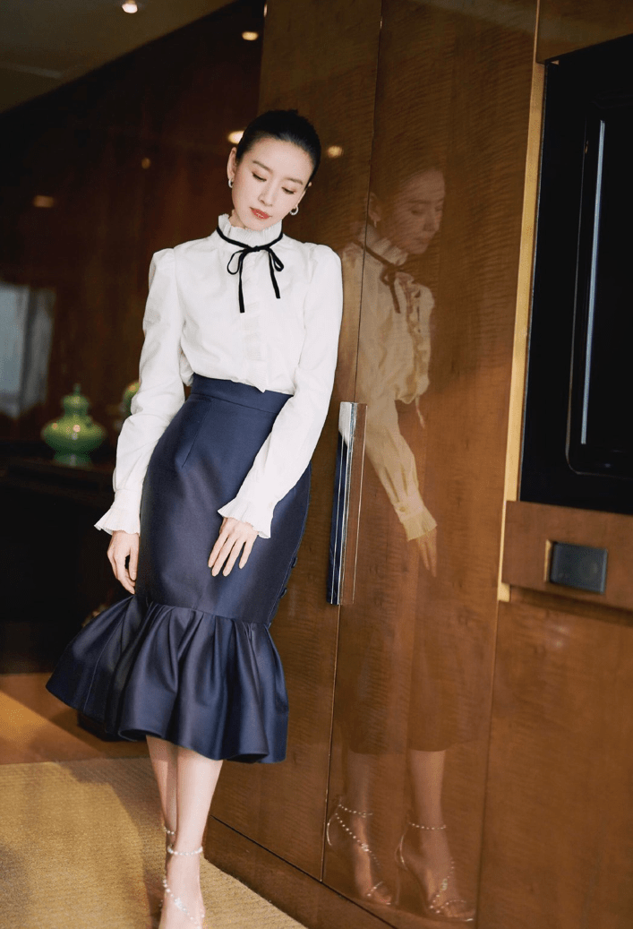 黑色 董洁日常穿搭太加分了，每一套着装都高级简约