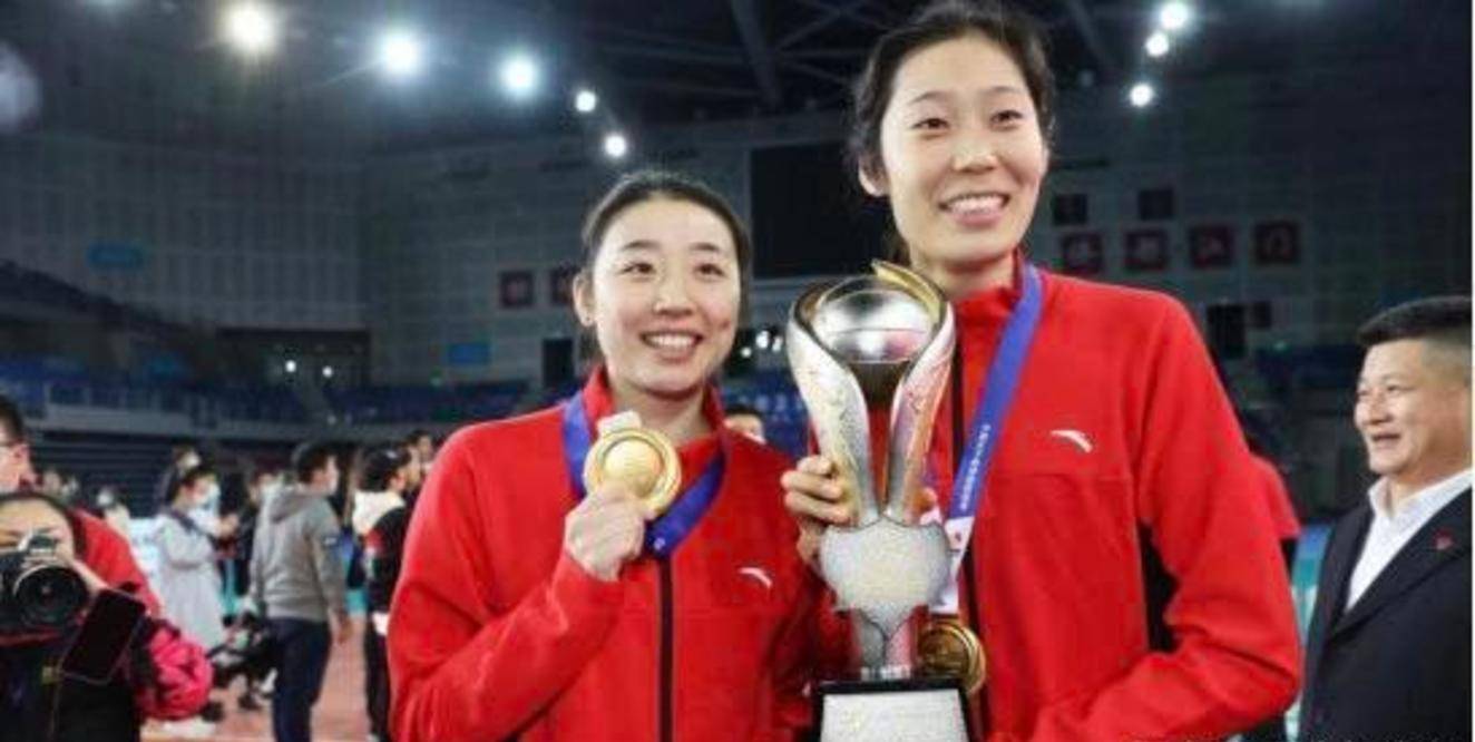 假期结束！中国女排“分道扬镳”，朱婷姚迪成球队夺冠关键！_姚笛