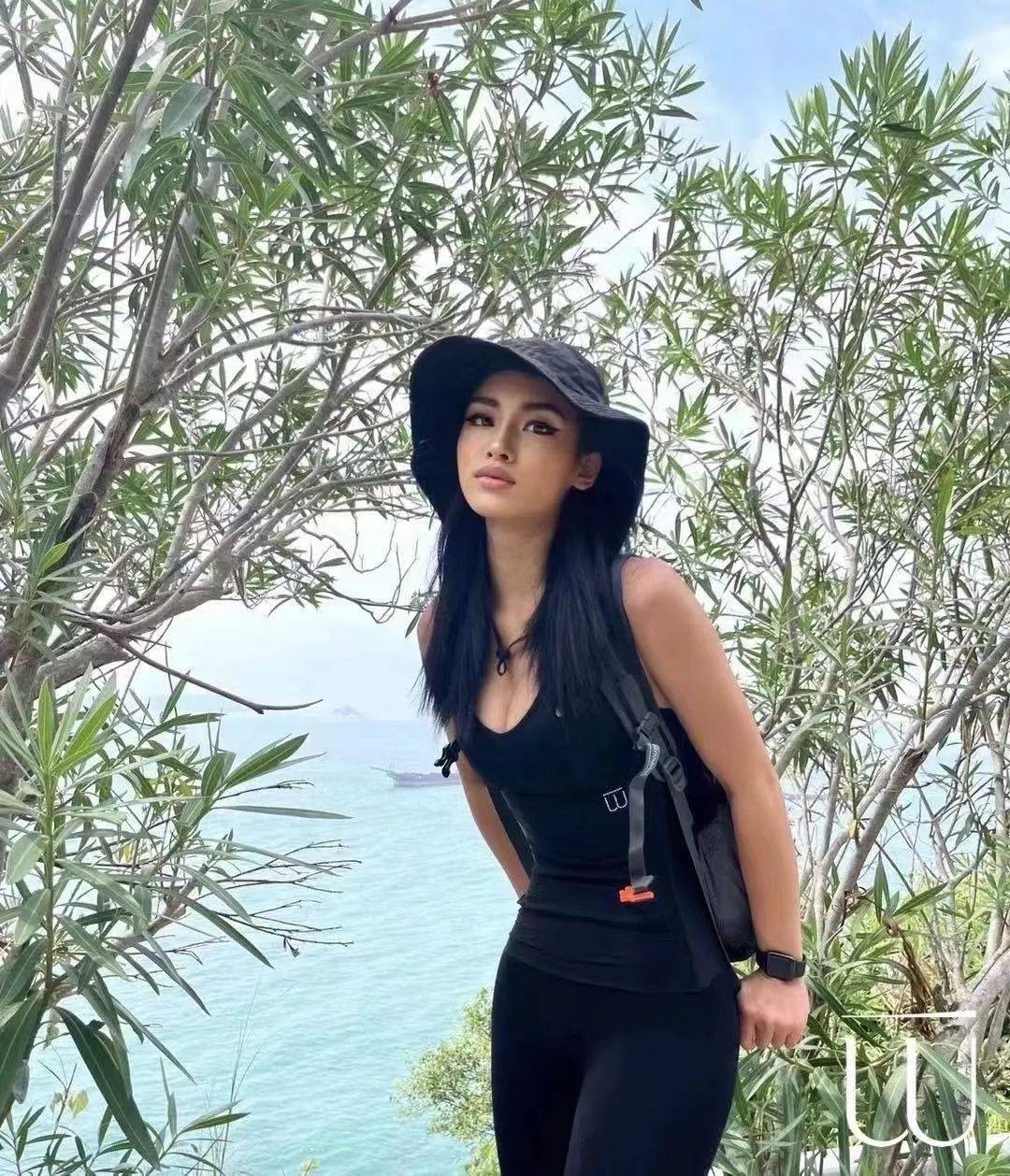 内衣 为什么时髦女孩都爱围密WAISTMEUP?