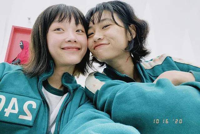 智英圈|ins一夜吸粉300W，27岁韩国“初恋脸”火出圈了！网友：我沦陷了