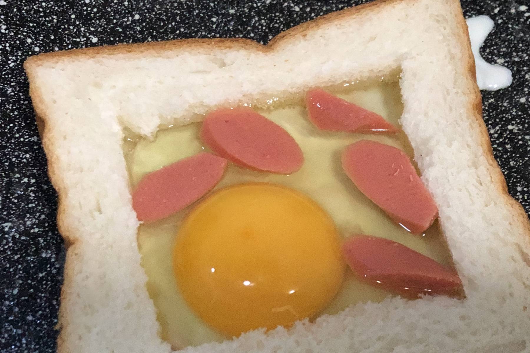 做法|教你用平底锅做这早餐,5分钟搞定,松软可口,还补钙,孩子爱吃