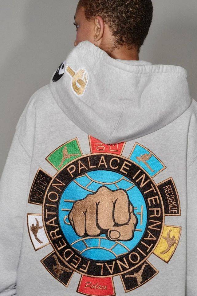 型录 恶搞爱因斯坦E=MC2！Palace冬季型录曝光下周发售，货量超大！