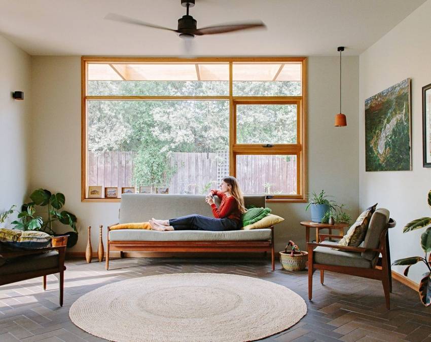 原木风搭配什么颜色的门窗 e47aefed1fa84090af01650acb826718.jpeg