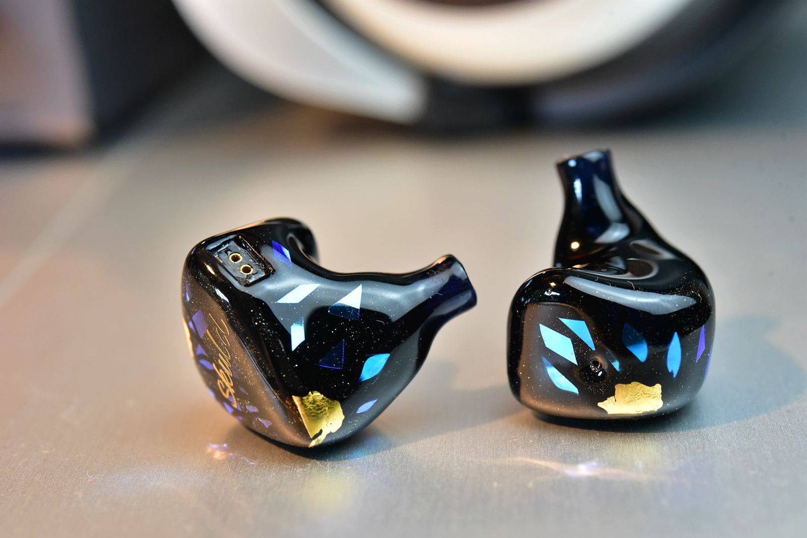 KINERA Skuld 5动铁耳机评测：单看频响曲线堪称动铁之王