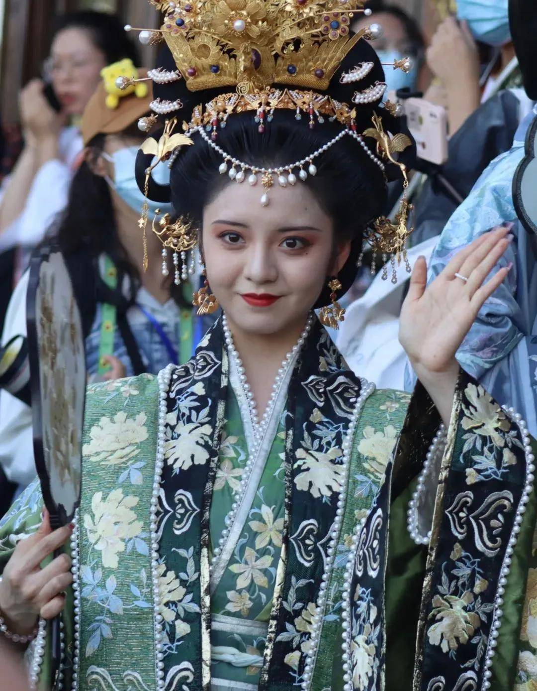 林妹妹古装男主靠颜值丑出圈，古装美女却一抓一大把？