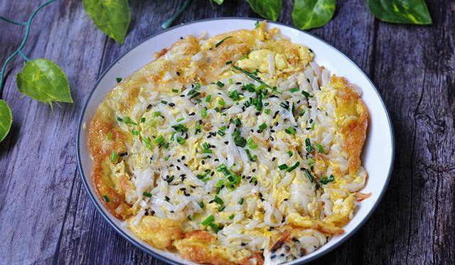 煎饼|比煮面条入味,比煎饼柔软,早餐就吃它,10分钟上桌超简单!