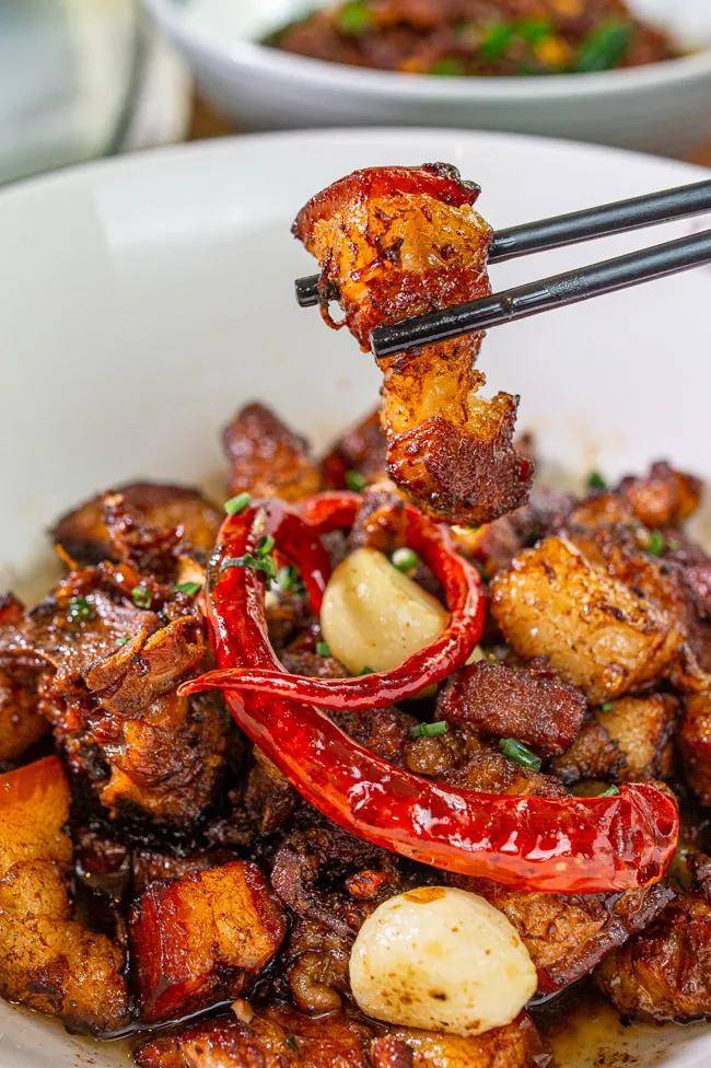 口感“周末不出去玩，那你到我家小院去吃饭啵？”