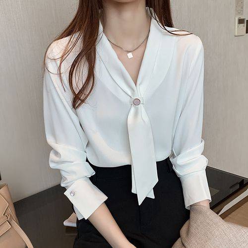 扣子 衬衫死板无趣？这4种花样实用扣子系法，让你的穿搭时尚再升级