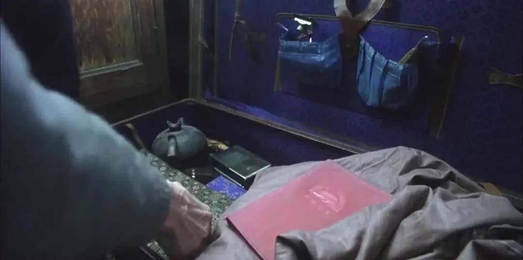 电影|九旬老头,一刀送走400多人,这9.1分的片,这么猛的吗?