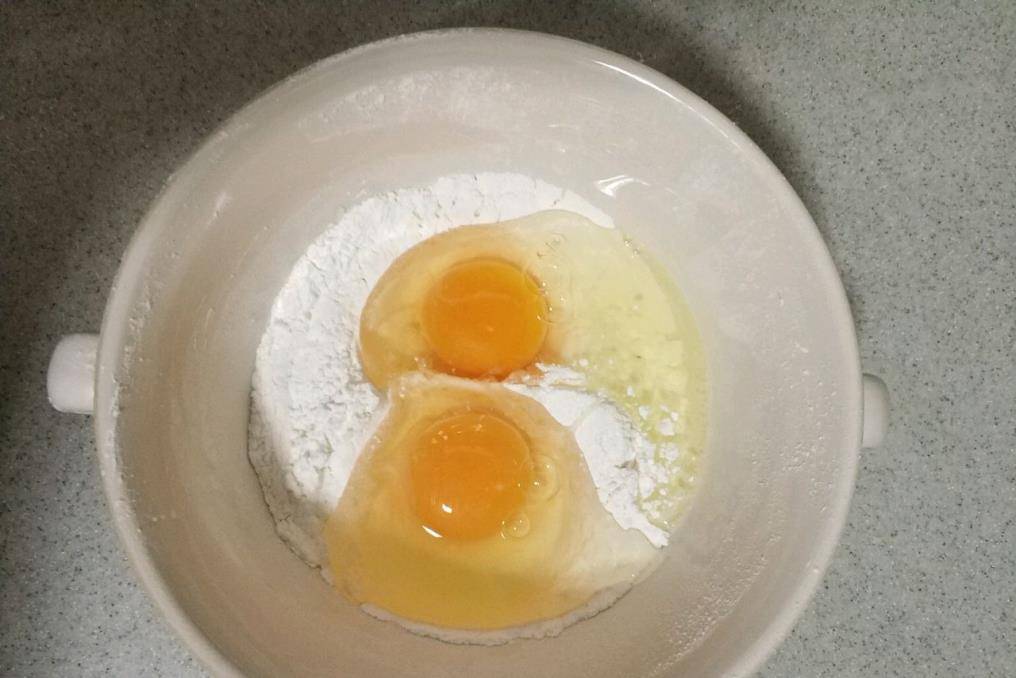 葱花|5分钟快手早餐,松软细腻葱花鸡蛋饼