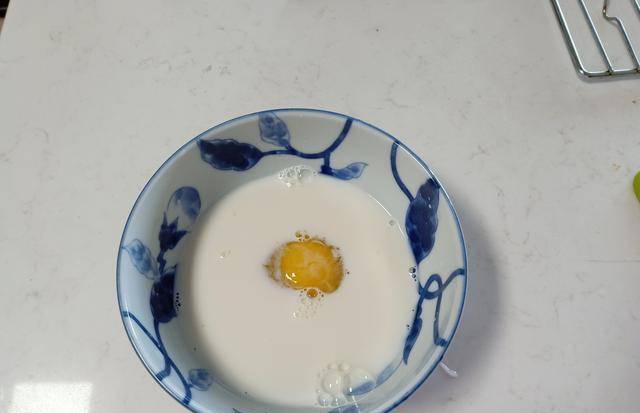 美食|拌一拌又香又软,好吃到怀疑人生,5元钱承包你的早餐