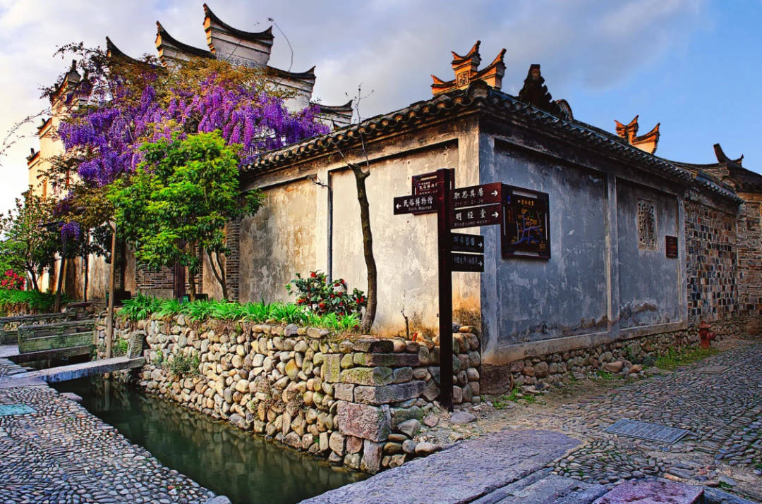 前童古镇门票(供参考):免费地址:鸣鹤古镇依山成街,因河成镇,鸣鹤古镇