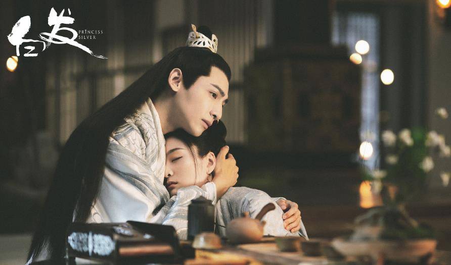 角色|《白发》即将收官，官方更新主创剧照，罗云熙呼声最高