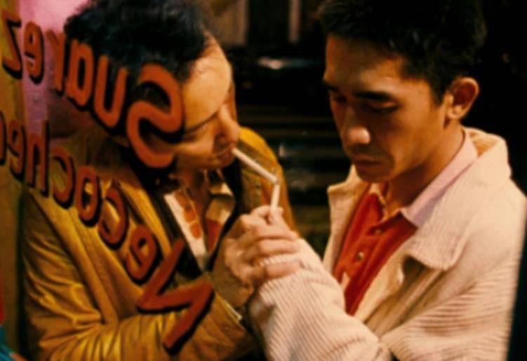 拍卖结果|王家卫30件藏品拍卖结果出来了！张国荣穿过的夹克，拍了75万多！