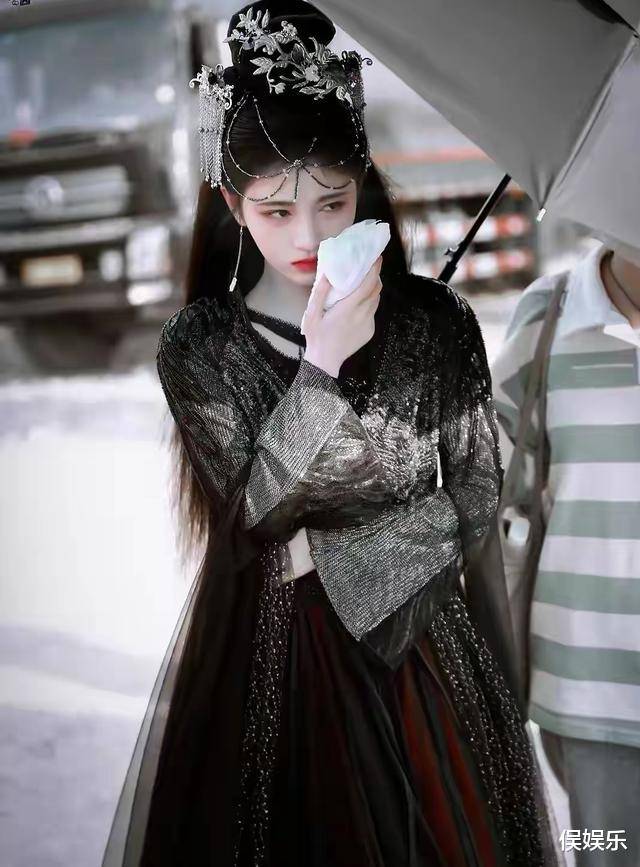 鞠婧祎 鞠婧祎“花里胡哨”的新剧造型，能否打破古装“敷衍造型”的窘境
