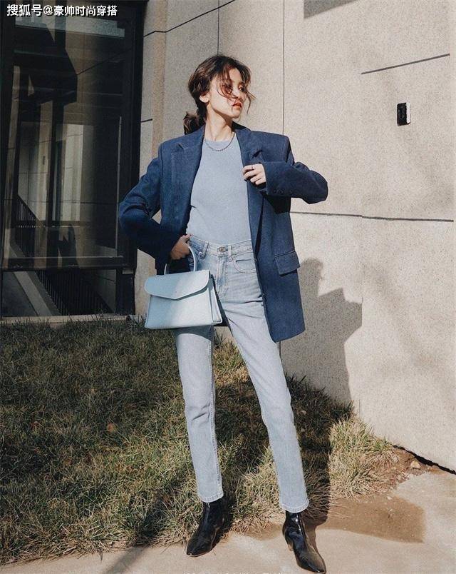 身材 北方入冬早怎么穿，先试试“九分裤+短靴”，温暖显瘦，上身洋气