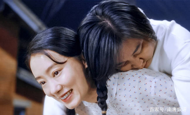 青年|文荣奖入围名单很离谱，张小斐和易烊千玺爆冷落选，纯属自娱自乐