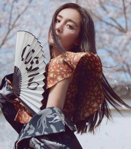 身材 中国腿最美的女星，莫文蔚腿投保三千万，关晓彤杨幂被封“腿精”