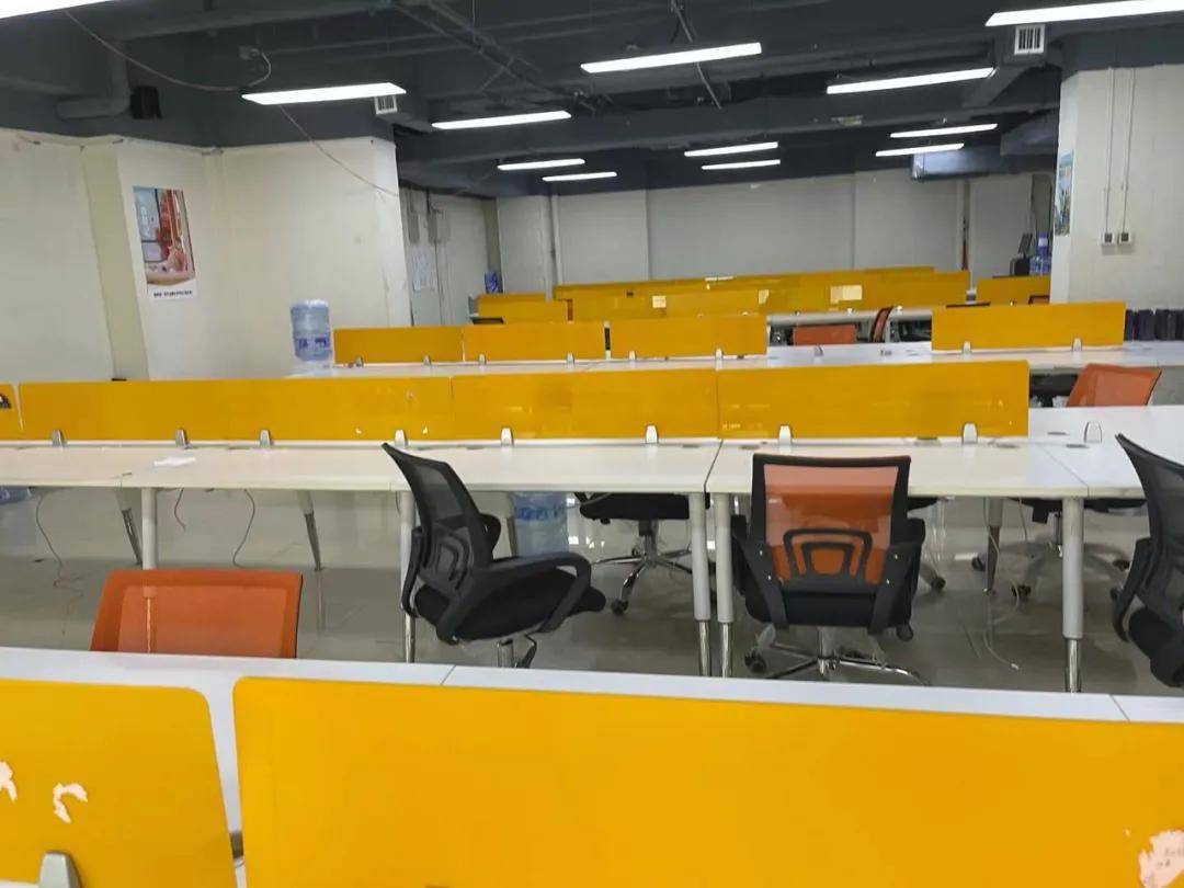 微淼商学院被指诈骗多地警方立案 总部有一层搬