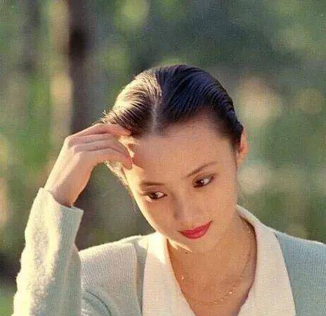 蒋勤勤母亲都是高颜值女星，孩子却个个长相平平，遗传真是门玄学啊