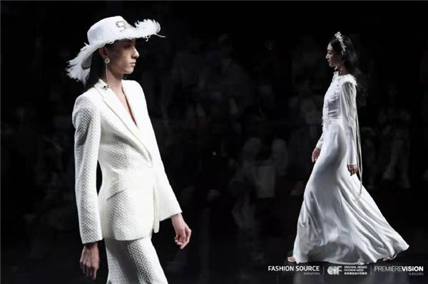 视觉 VAN SUNSUN上善《翎》系列登场，沉浸式体验西域浪漫风情