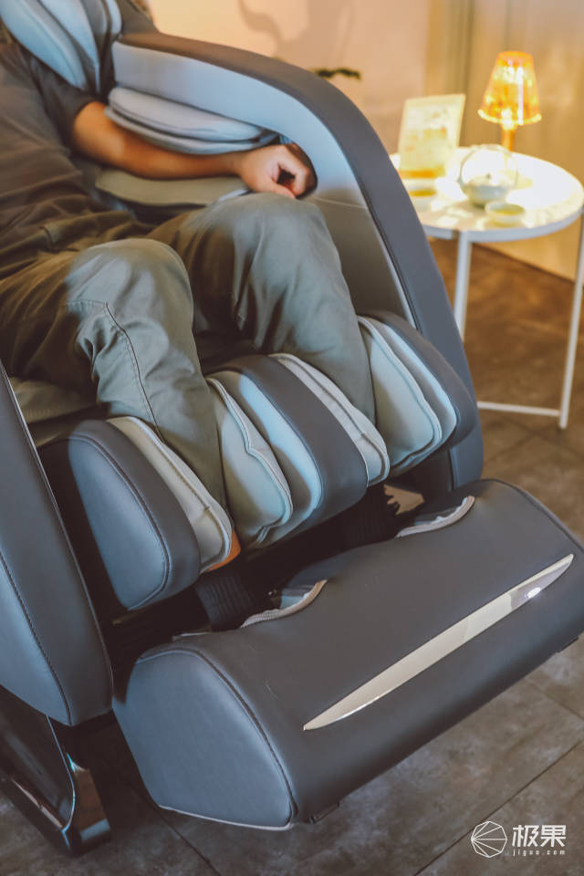 腰部|伏案工作者的福音！74组气囊+仿生机械手，在家私享全身“马杀鸡”