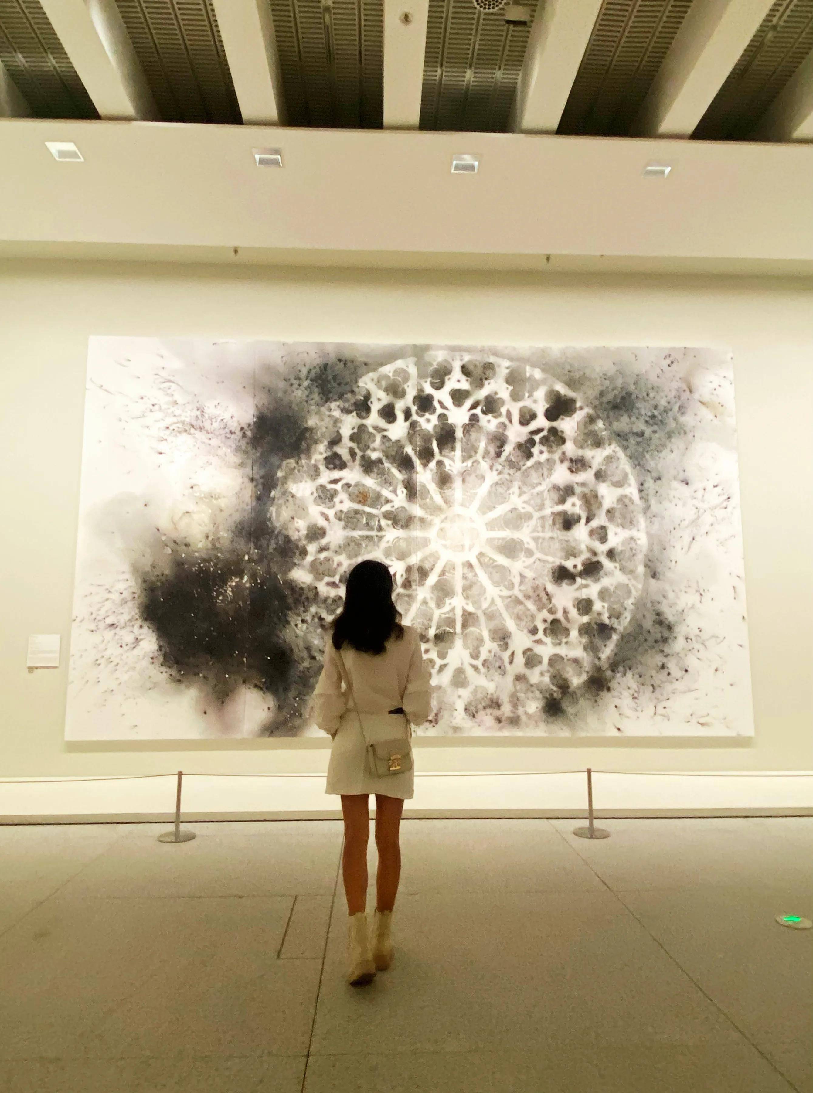 胡安·米罗|花8个小时看展还不够，浦东美术馆的三个特展太劲爆了