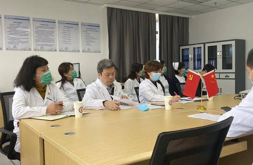 医疗|深入科室抓质量 业务查房促发展