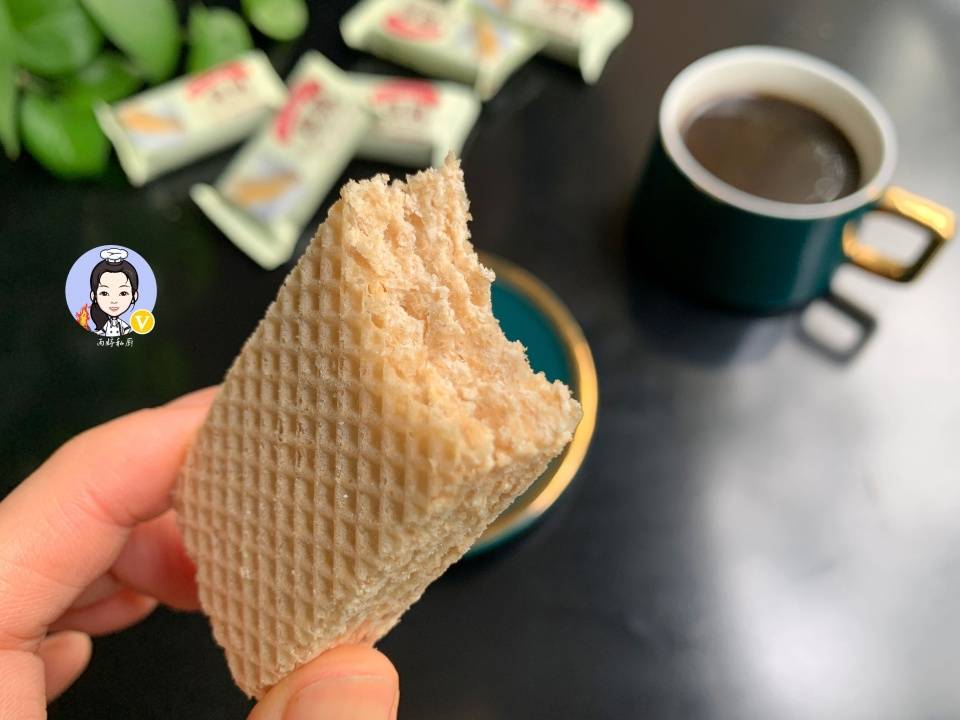 麻花|超市中,这5款看着“不起眼”的零食,虽然便宜却好吃,你吃过吗?