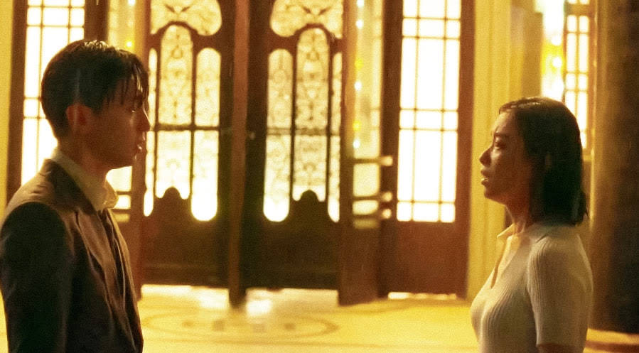 因为|倪妮新片首发预告，搭档邓伦上演“跨时空”爱恋，大街上深情拥吻