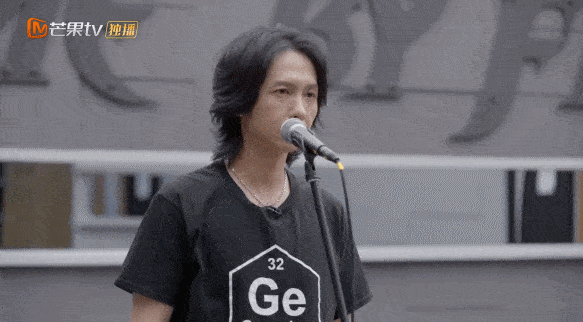 走过总翻车还爆红？蛊王凭什么让人上头？