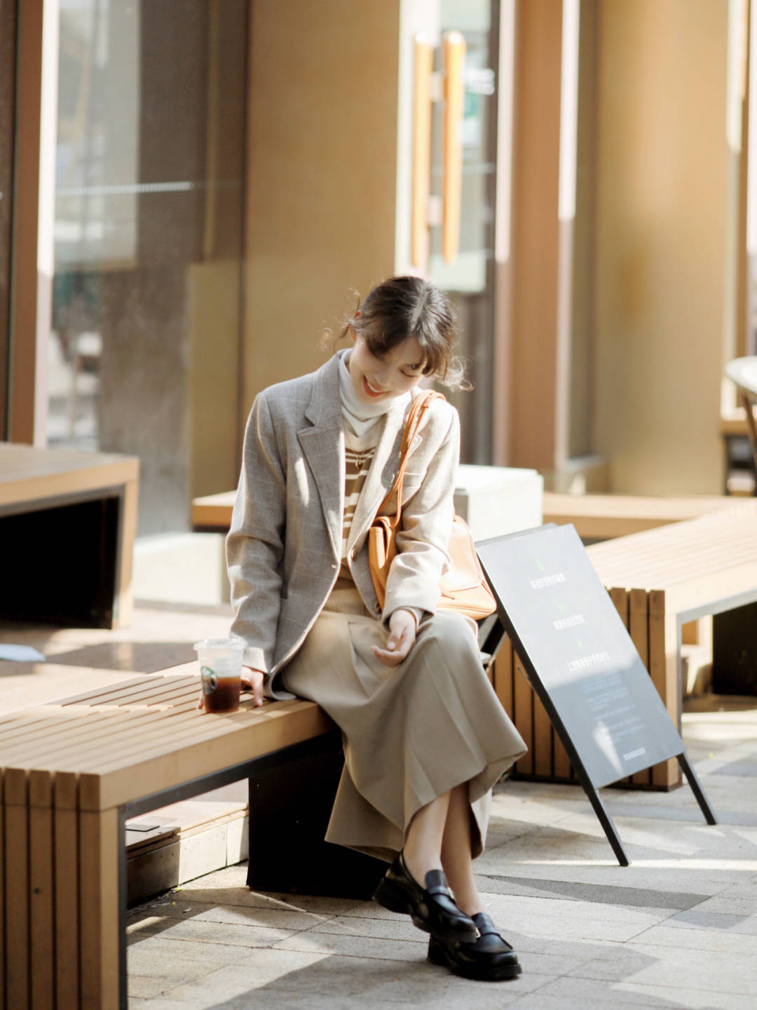 颜色 秋冬季节不要乱穿衣,试试这些百搭日常的穿搭,保暖舒适不挑人