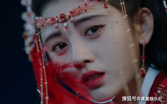 永久|《嘉南传》开播,鞠婧祎“半永久妆”依旧那么美,郡主和侍卫的组合你爱了吗