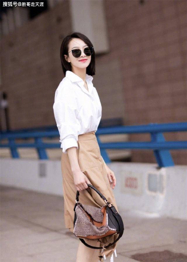 样式 32岁宋茜终于换风格，穿衬衣+半身长裙气质出尘，美得出众又高级