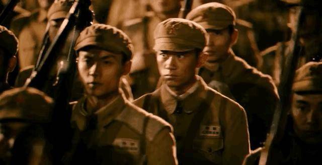 百里|长津湖里刻画最好的角色，不是吴京千玺胡军，是没台词没镜头的他