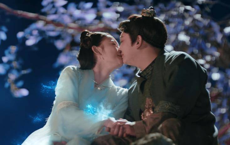 陶虹|《春光灿烂猪八戒》21年后翻拍，新版旧版放在一起看，差别出来了