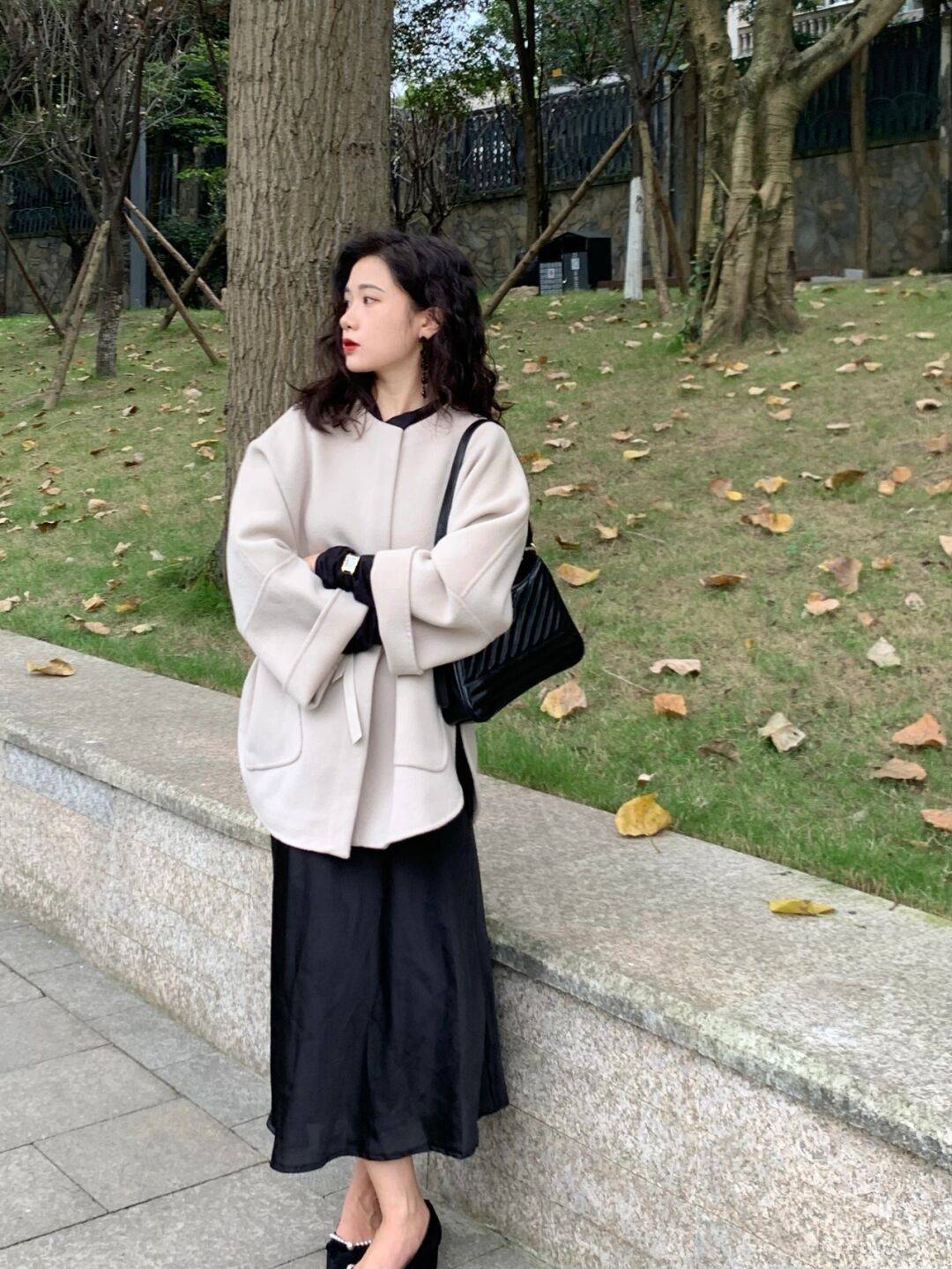 个性 秋冬穿搭还没头绪?试试这几组“穿搭公式”,日常实用又保暖