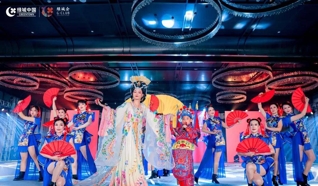 年华 花样的年华，如诗如花亦如歌