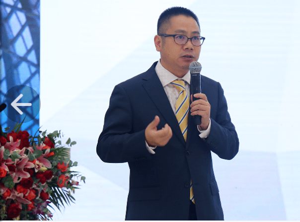 吴炜强:关爱员工,凤凰教育为爱护航