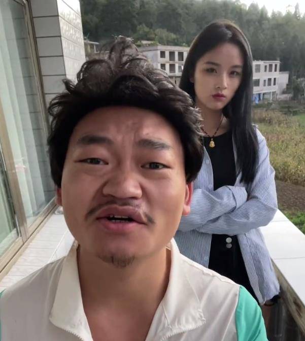 牛蓉|男网红取名“王宝弱”,消费宝强还捆绑马蓉,称要找姓宋的经纪人