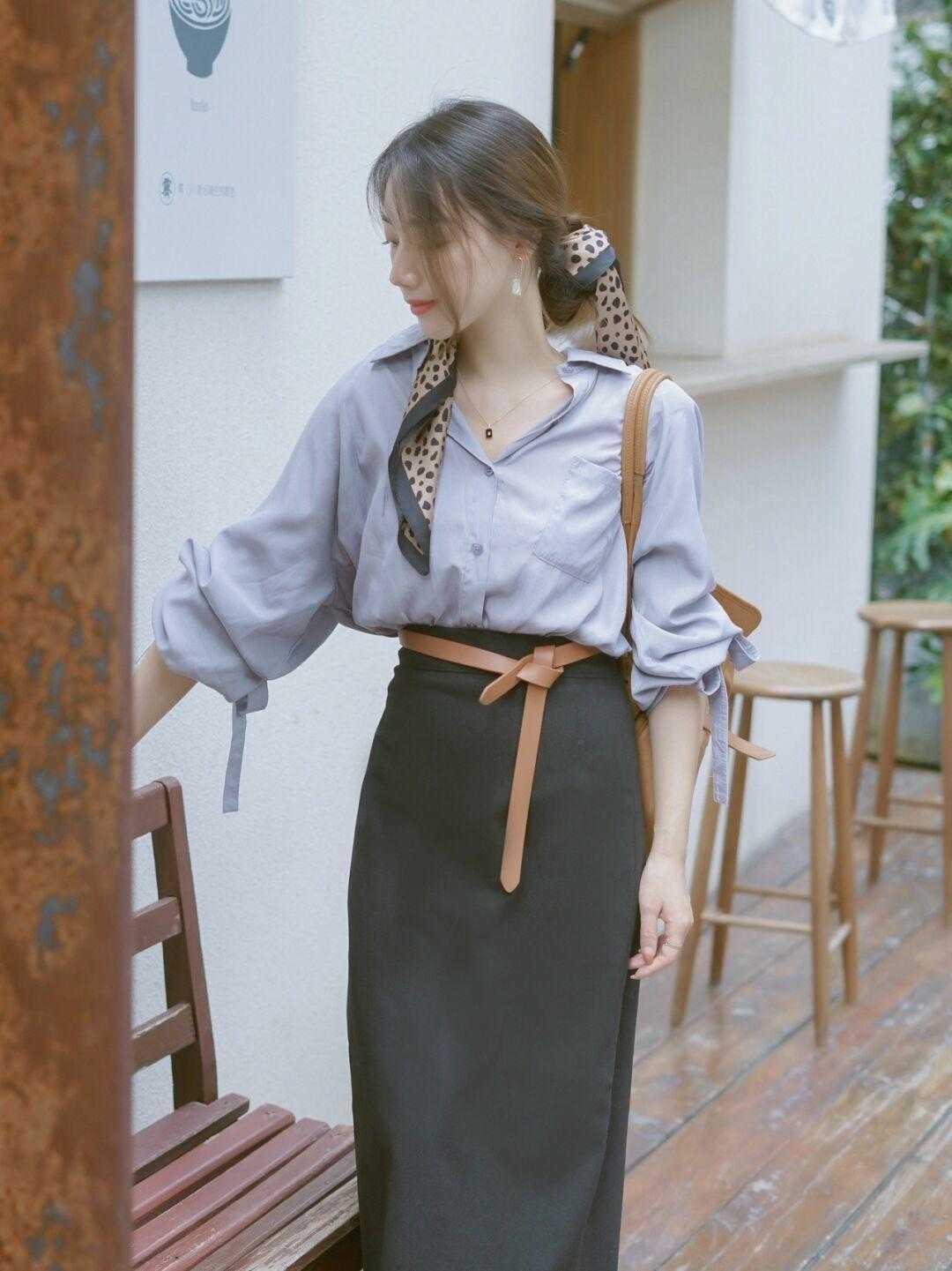 米色 秋冬如何穿搭优雅又温柔？可以试试这5款裙子，能让你提升气质感