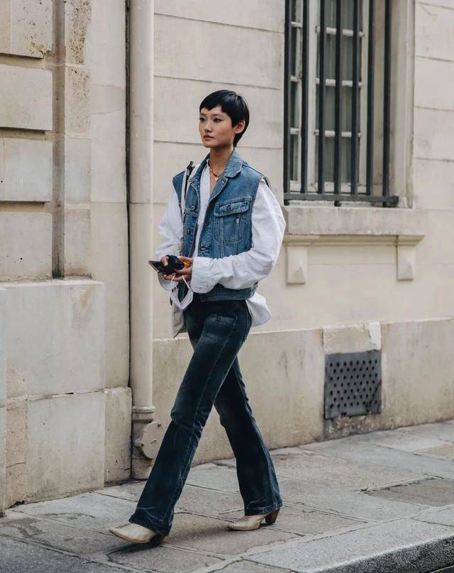 感觉 几辈子人都穿的牛仔，怎么就永远也买不够了