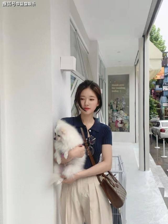 角色|赵露思私服有点意思，小个头居然穿出“九头身”，网友却表示不服