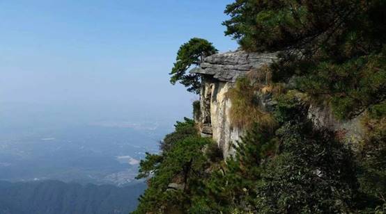 中国“最白眼狼”景区，云雾缭绕成著名避暑胜地，却只对日韩免费