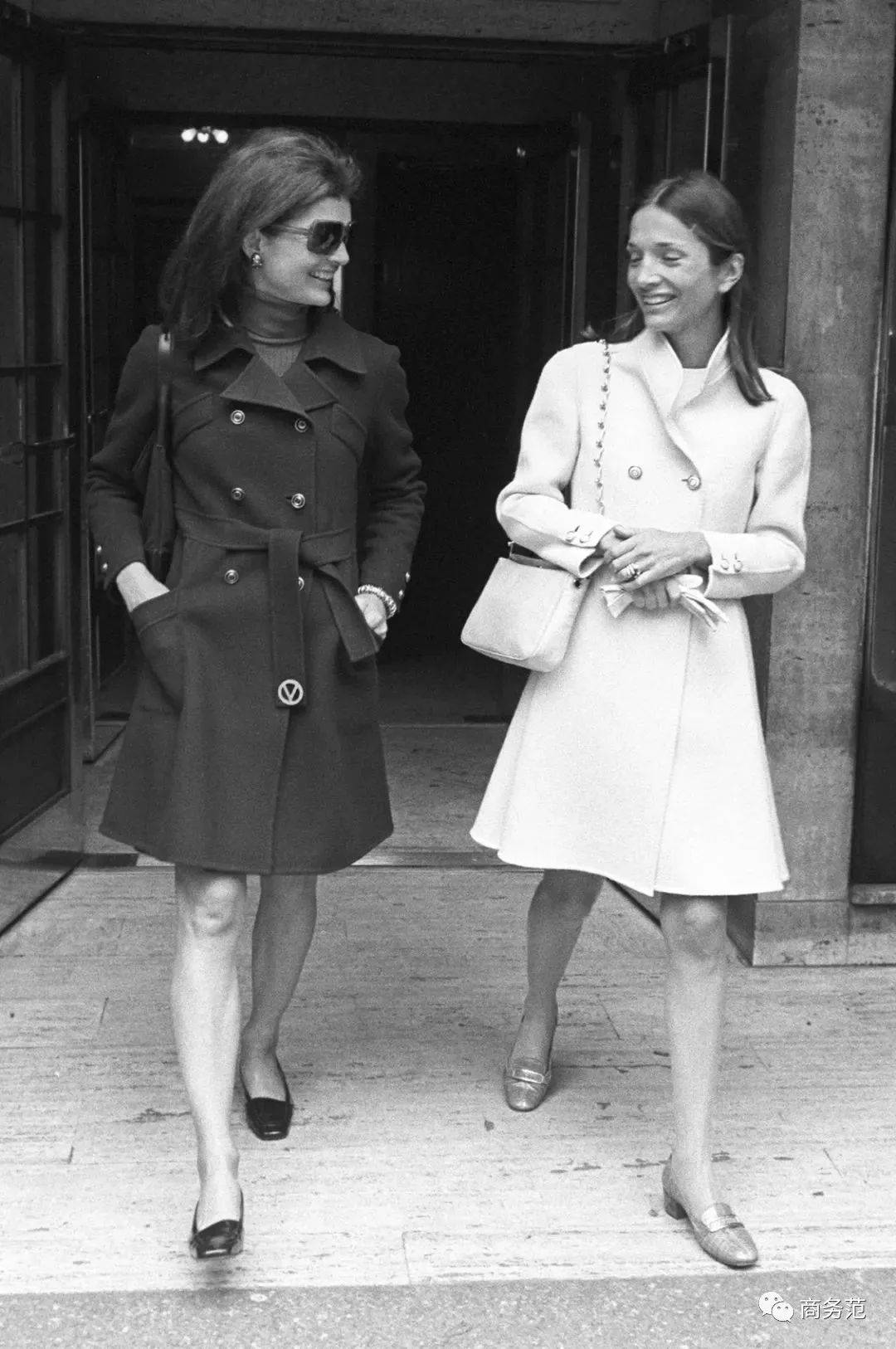 生活史上最强塑料名媛姐妹：姐姐嫁总统、妹妹当王妃，还一起抢首富撕了一辈子…